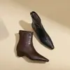 2026 coleção outono/inverno nova, estilosa e moderna: Botas curtas simples e elegantes para mulheres, com bico fino, salto médio confortável e efeito emagrecedor, com forro de fleece adicionado