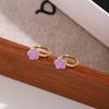Pendientes pequeños de estilo coreano con forma de gota de aceite de colores frescos y pequeños con diseño creativo de macarrón y hebilla para la oreja de niña dulce.