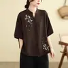Nueva camisa de algodón y lino bordada para mujer de talla grande para el verano, top holgado, adelgazante y elegante, blusa de manga corta de moda para madres