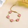 Pulseira de Trevo Popular Transfronteiriça de Aço Inoxidável Dupla Face Brilhante Moda Trevo de Quatro Folhas de Madrepérola Dourado 18K Pulseira