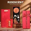 Set de Regalo Temático Rojo para Bodas para Recién Casados: Caja de Regalo Peine de Sándalo, Peine Masajeador con Cojín de Aire, Regalo Práctico para Mujeres, Recuerdo para el Cuidado de la Salud