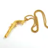 Nueva joyería de acero de titanio Hip Hop europeo y americano creativa pistola de titanio acero colgante para hombre moda cadena personalizada para suéter venta al por mayor