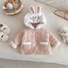 Chaqueta de Estilo Coreano para Niñas con Estampado de Corazones, Bolsillos Pequeños Izquierdo y Derecho, Ropa de Invierno para Bebé de Algodón Acolchado Engrosada con Capucha, Atuendo Nuevo Año para Niños, Moderno