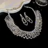 Aretes y collar de dos piezas con colgante de flor y gota de agua incrustados con diamantes, cadena para la clavícula de moda y exquisita, joyería de lujo ligero y de alta gama para mujer
