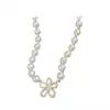 Nuevo Collar de Flor de Cinco Pétalos con Diamantes Completos Estilo Retro Francés Perla de Imitación Juego de Tres Piezas Collar de Perlas Florales Lujo Ligero Celebridad de Internet