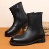 Venta al por mayor transfronteriza de botas Martin nuevas estilo británico, botines Chelsea casuales de negocios para hombre, botines sin cordones hasta la pantorrilla con cremalleras laterales