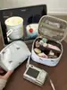 Nuevo modelo 2026: Bolsa de cosméticos portátil, compartimentada y de gran capacidad para mujeres, perfecta para guardar productos de cuidado de la piel y maquillaje cuando se viaja