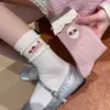 Filhote Super Fofo Desbloqueia a Primavera! Meias de Desenho Animado de Filhote Super Fofas Sem Costura Estilo Coreano, Meias de Cano Médio Color Blocking Estilo College para Mulheres