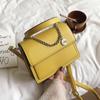 Bolsa Pequena Texturizada para Mulheres 2020 Nova Moda Simples Bolsa Quadrada Pequena Estilo K Versátil Bolsa Transversal de Corrente Texturizada Moderna
