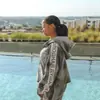 Conjunto de dos piezas de sudadera con capucha y cremallera con estampado de cruz desgastado y pantalones de chándal de pierna ancha, atuendo deportivo casual de calle americano