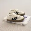 Zapatos de Malla para Niñas 2026 Nuevos Primavera Verano Zapatos Blancos para Niños Suela Suave Zapatos de Patinaje para Niñas Malla Simple Transpirables Zapatos de Moda