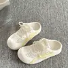 Meias-pantufas respiráveis de bico fechado para mulheres 2026 Verão Novo Estilo Coreano Preguiçoso Casual Sapatos Femininos Modernos Bico Redondo Sapatos para Exterior
