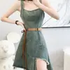 Vestido de Mezclilla, Sin Mangas, Cuello Redondo, Estilo Camiseta sin Mangas, Abertura Asimétrica, que Expone la Pierna, Diseño Único, Azul