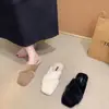 Nuevas Pantuflas Planas de Piel Estilo Coreano Otoño/Invierno 2026 para Mujer, Pantuflas Semi-cerradas Elegantes para Exteriores de Otoño