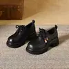 Mocasines de Plataforma con Tacón Medio para Mujer 2026 Nueva Llegada de Otoño Tacón Grueso Borla con Cordones Zapatos Pequeños de Cuero Estilo Británico Marrones Planos
