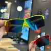 Gafas de Sol Coloridas para Montar Transfronterizas Gafas de Sol con Protección Solar de Mano Plegables Deportes al Aire Libre Convenientes para Niños