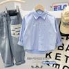 Camisas de Manga Comprida para Crianças 2025 Outono Novo Listradas Estilo Coreano Camisas Soltas com Recortes para Crianças Médias e Grandes Tops de Manga Comprida