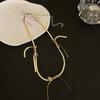 Coreia do Sul Dongdaemun Titânio Aço Cobra Osso Cadeia Bowknot Colar Nicho Feminino Design Elegante Luz Luxo High-end Clavícula Cadeia