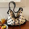 Bolsa de Grande Capacidade para Deslocamento Transfronteiriço 2026 Nova Tendência Bolsa de Ombro ou Axila com Bolinhas Bolsa Tote Fashionável de Duas Alças