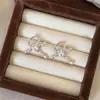 Colgante de Zirconia Super Brillante Forma de Corazón Clip para Oreja Lujo Ligero Moda de Gama Alta Exquisitos Pendientes Pendiente de Nicho Simple Temperamento Accesorios para Orejas para Mujeres