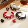 Pulseira Punk Transfronteiriça Europeia e Americana de Resina com Rebites e Strass, Anel de Pulseira Circular Aberto Personalizado em Gradiente Âmbar