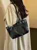 Bolso/bolso de hombro de moda nuevo y versátil con diseño de bloques de color retro de nicho y gran capacidad
