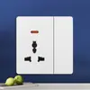Versión Hong Kong y Macao Panel de Enchufe con Interruptor Británico 13A Versión Internacional Multifuncional Multiorificio para el Hogar Estándar Británico Tipo-C de Carga Rápida