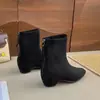 Botines de diseñador para mujer 2026 nuevo otoño e invierno punta cuadrada Botines franceses para mujeres petite gamuza marrón elásticos Botas adelgazantes