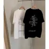 Camiseta de Manga Curta com Estampa de Letras de Design de Nicho Estilo Hong Kong para Mulheres Nova Moda Feminina Primavera 2026 Top Solto Versátil
