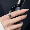 Anillo abierto irregular de textura de circón microincrustado, versátil, de diseño nicho estilo coreano, minimalista, para mujer