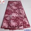 Tecido brocado jacquard macio com relevos, padrão vintage azul e branco, bordado com fios dourados e prateados, adequado para saia cheongsam
