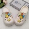 Nuevos dijes de perro de dibujos animados 3D y zapato de Mario Accesorios para chanclas DIY Decoraciones de galletas y piruletas