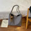 Bolsa Saco Textura Casual Simples Fashionável Tendência Outono 2026 Nova Chegada Bolsa de Grande Capacidade Bolsa de Ombro Estilosa Feminina