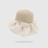Chapéu de palha com laço de organza de designer feminino proteção solar com cola preta temperamento elegante chapéu de sol versátil chapéu de pescador