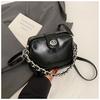 Bolso de concha de mano de alta gama para mujer, Nuevo bolso de hombro de moda retro y moderno de la primavera de 2026, Bolso casual de nicho para mujer