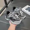 Tênis Esportivo Selecionado para Meninas Desenho Labubu Tênis de Corrida Fofo para Crianças Sapatos Casuais de Inverno para Crianças Médias e Grandes Meninos e Meninas