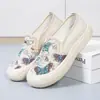 Zapatos de Tela Old Beijing 2024 Verano Nuevos Planos para Mujer Lona Casual Moda Estudiante Tacones Altos Suela Suave Zapatos de Estilo Étnico