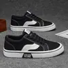 Tênis masculinos de lona para o verão, respiráveis, casuais, leves, sapatos de trabalho com sola macia, tênis esportivos estilosos para estudantes, tênis de lona tamanho grande para homens