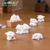 Lindo peluche de cachorro blanco, perfecto para decoraciones DIY de casas de muñecas, accesorios y exhibiciones de mesa en miniatura