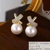Brincos de Tarraxa com Pérolas Swarovski Personalizados Brincos de Coração com Zircônia Design de Temperamento de Luxo Leve Brinco Simples Versátil para Mulheres