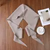 Xale de Lã Tricotado Novo Outono e Inverno Transfronteiriço Cachecol Triangular Externo Feminino Cachecol de Pescoço Quente Versátil Cachecol de Lã