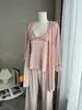 Pijama Sexy para Mujer Primavera y Otoño Terciopelo Dorado Tirantes Cárdigan Pantalones Conjunto de Tres Piezas Encaje Puro Deseo Ropa de Casa con Almohadillas en el Pecho