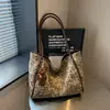 Bolsa Tote Ombro Único Casual Estampa de Leopardo para o Dia a Dia Retrô Grande Capacidade Camurça Feminina Outono/Inverno 2026 Floresta Fofa