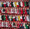 26 Calcetines Navideños Transfronterizos Nuevos de Papá Noel Sorpresa Festiva en Stock, Calcetines Divertidos de Media Caña de Moda al por Mayor de Fabricantes