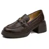 Em Estoque~ Mocassins Retrô Britânicos de Solado Grosso para Mulheres com Salto Bloco e Design de Camélia, Adequados para Combinar com Saias, Sapatos de Couro Pretos