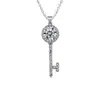 Yihua disco geométrico totalmente chapado en diamante 18k colgante de llave colgante con forma de llave de temperamento cadena para la clavícula al por mayor