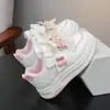 Tênis brancos para meninas para o verão, respiráveis, nova marca da moda para meninos, sapatos casuais versáteis, sapatos leves de sola macia, tênis esportivos