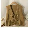 Nuevo chaleco de punto bordado exquisito para otoño e invierno para mujer con cuello de corbata, chaleco corto de punto estilo universitario para llevar en capas