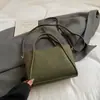 Cesta de Verduras Retro Bolso Pequeño para Mujer 2025 Nuevo Bolso de Mano Mate Bolso Cubo Otoño e Invierno Moderno Bolso Cruzado de Gamuza