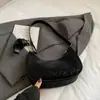 Bolsas para Mujer 2026 Nueva Moda Versátil Bolso de Hombro Bolso de Media Luna Bolso de Nicho para Debajo del Brazo Bolso Cruzado Elegante y Rejuvenecedor